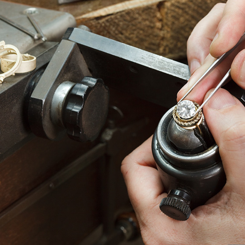 Diamond Setter at work | Facets Singapore